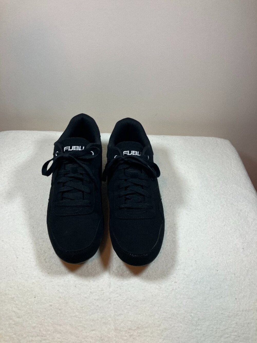 Mens Black Low Top FUBU Sneakers Size 11